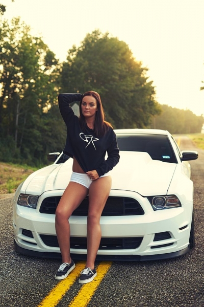 Laura Russell joins the ShockerRacing Girls_5