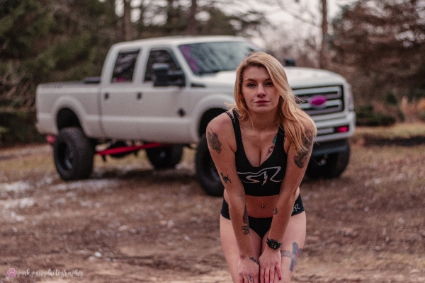 Emiley Bishop for ShockerRacing Girls_4