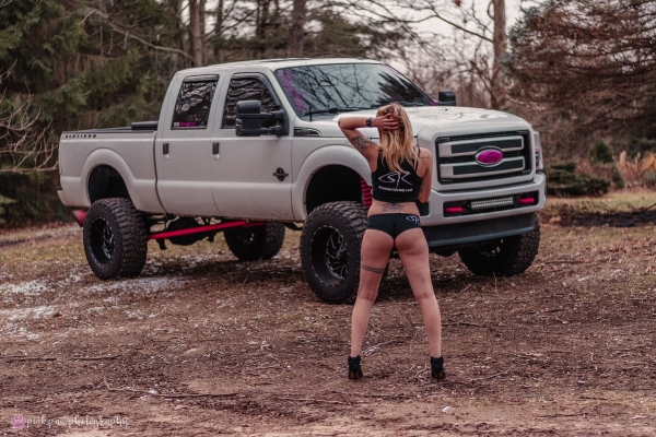 Emiley Bishop for ShockerRacing Girls_5