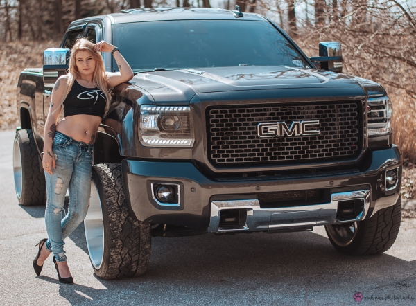 Emiley Bishop for ShockerRacing Girls_2