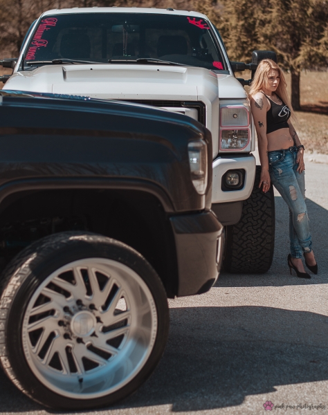 Emiley Bishop for ShockerRacing Girls_10