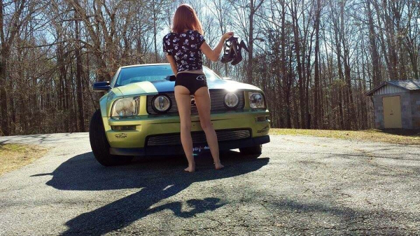 Karli Perry for ShockerRacingGirls with a Mustang GT_3
