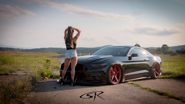 Bianca Owens with JD Joyride TV Video 2_3