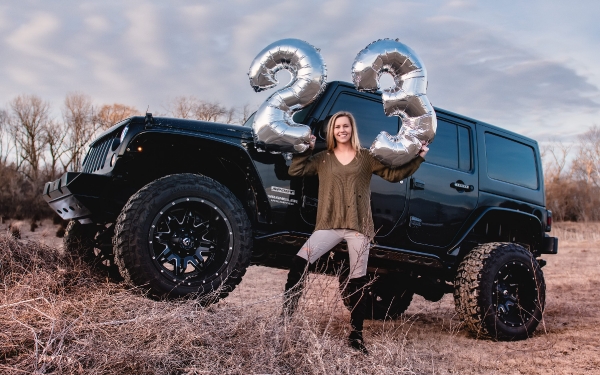 Winter Jeep Photo Shoot with JR Photon featuring Jeep Girls_2