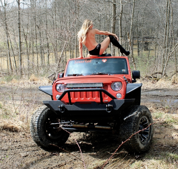 Nicole Lynn aka Mopar Model_10