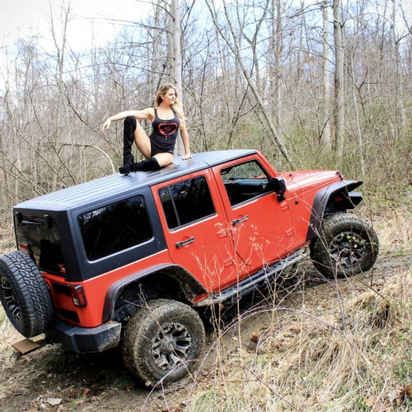 Nicole Lynn aka Mopar Model_4