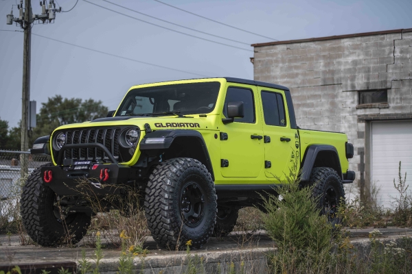 Alexis Virella for ShockerRacing Girls_5