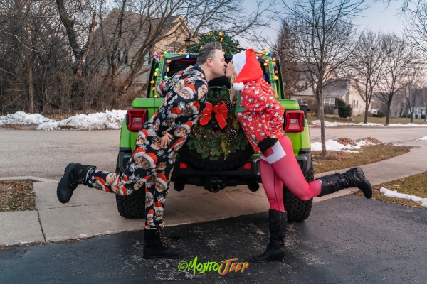 Mojito Jeep Christmas Photoshoot by JR Photon