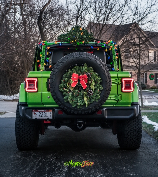 Mojito Jeep Christmas Photoshoot by JR Photon