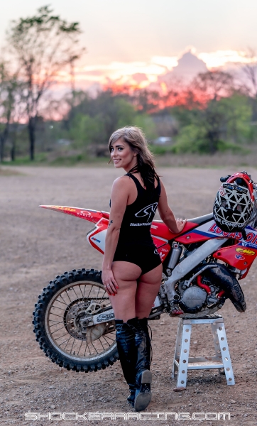 Hayley Perkinson joins the ShockerRacing Girls