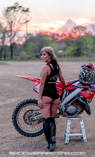 Hayley Perkinson for ShockerRacing Girls_2