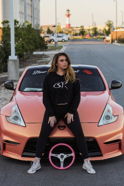 Rachel Watson aka @370z_rach joins the ShockerRacing Girls_6