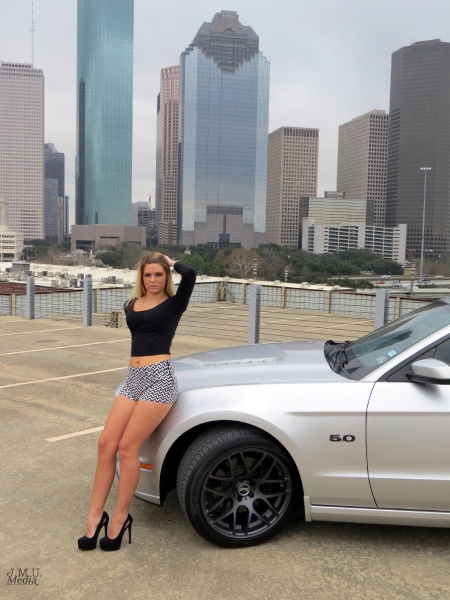 Sarah Sewell for ShockerRacingGirls with her 2014 Ford Mustang GT