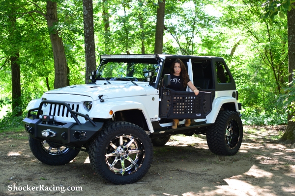 Bex Russ for ShockerRacingGirls with a pair of Jeeps_3