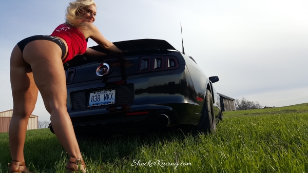 Jennifer Combs with her Ford Mustang GT_9