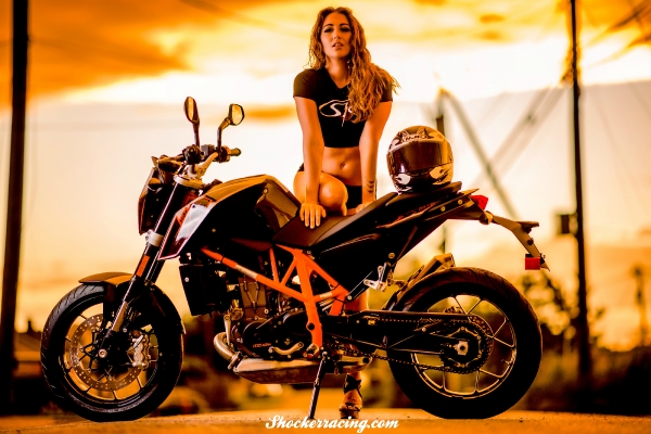 Bex Russ with a KTM 690Duke for ShockerRacingGirls_4