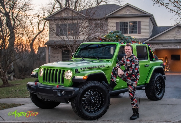 Mojito Jeep Christmas Photoshoot by JR Photon