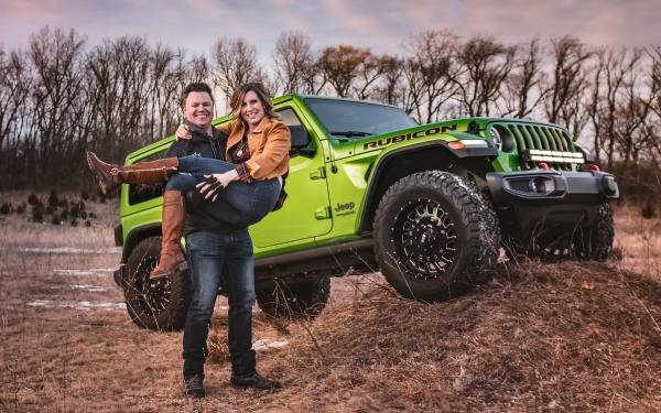 Winter Jeep Photo Shoot with JR Photon featuring Jeep Girls_9