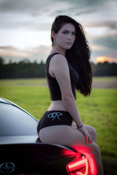 Amber Alexis Joins the ShockerRacing Girls_1